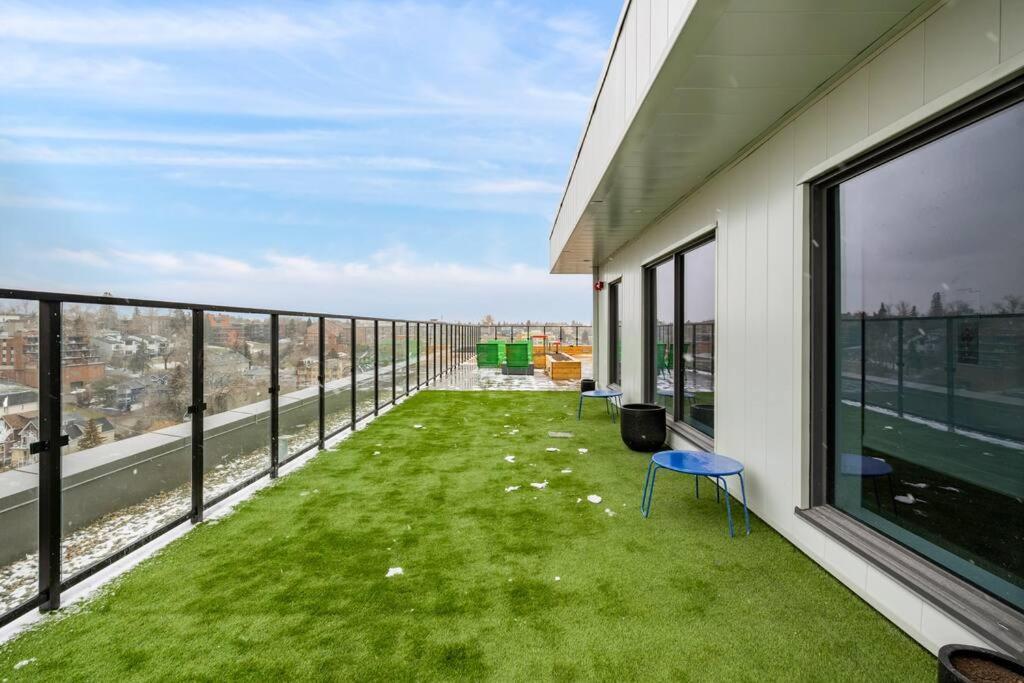 Apartamento Chic 1Br Kensington Unit W/Parking YYC Exterior foto