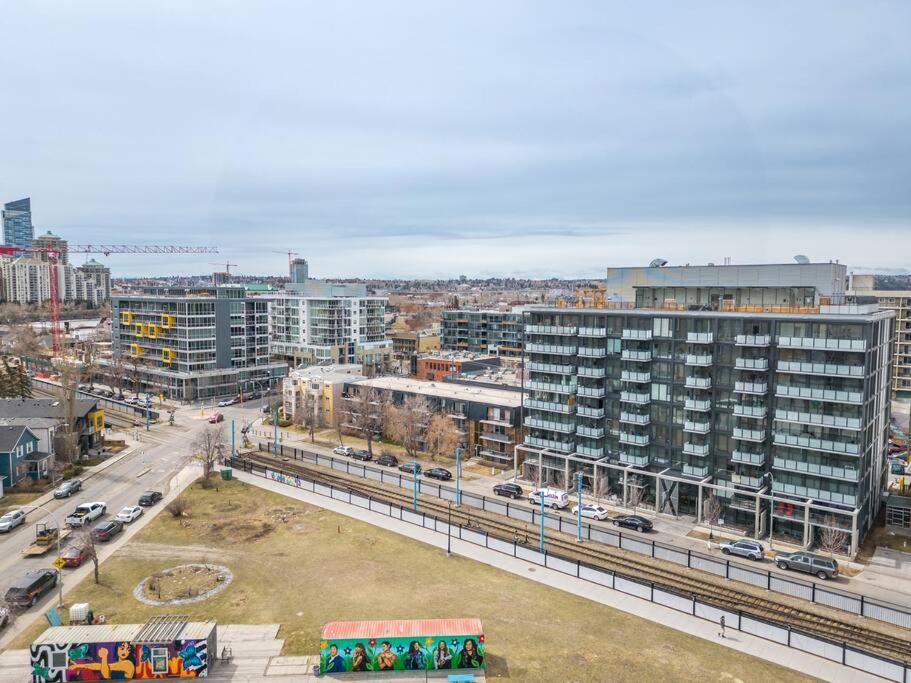 Apartamento Chic 1Br Kensington Unit W/Parking YYC Exterior foto